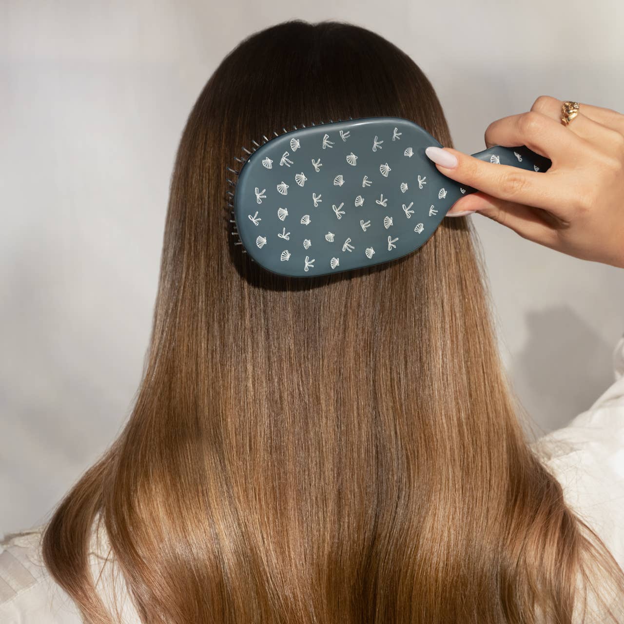Kitsch Smooth and Polish hair brush detangling long hair salon-selected The Pixie Garden