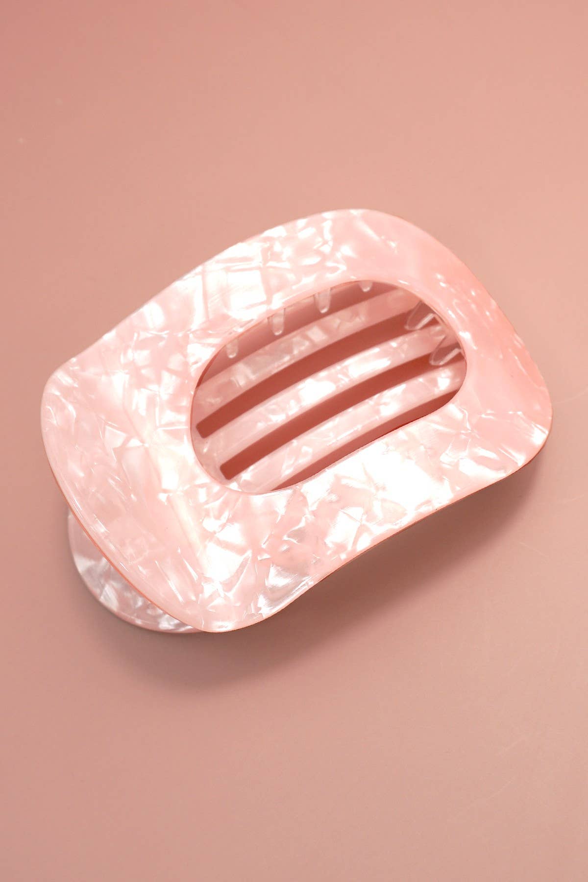 Jumbo lay flat oval claw clip pink salon-selected strong hold hair clip