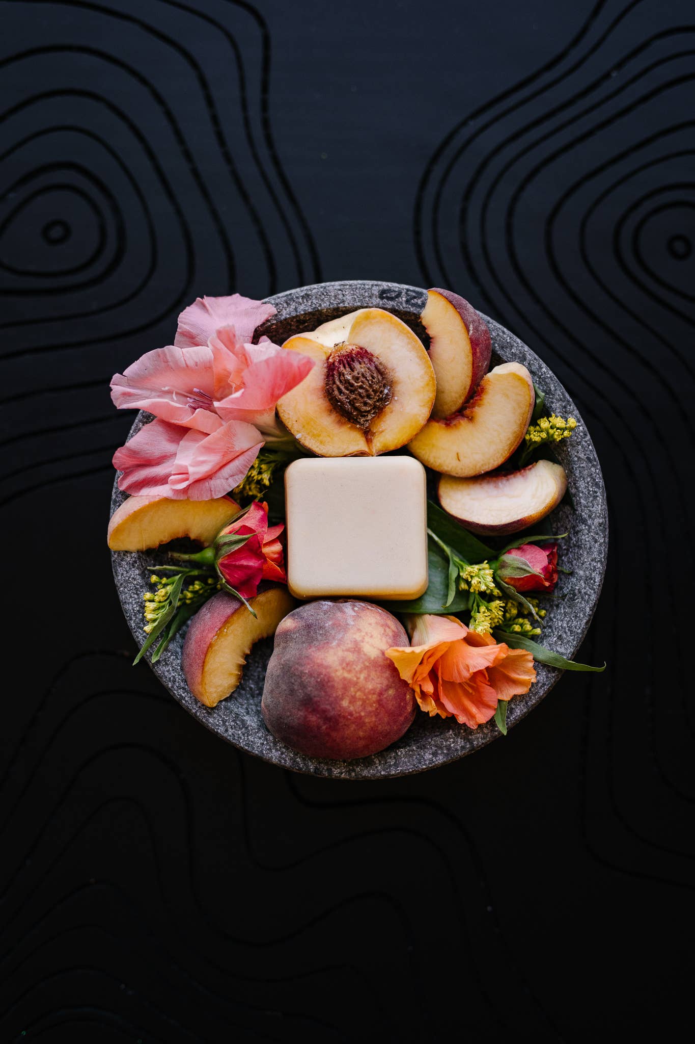 Peach Hibiscus conditioner bar packaging | 20% supports National Breast Cancer Foundation | The Pixie Garden